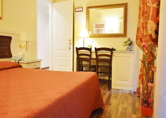 Acomodação com café da manhã  Residenza Domiziano 4*